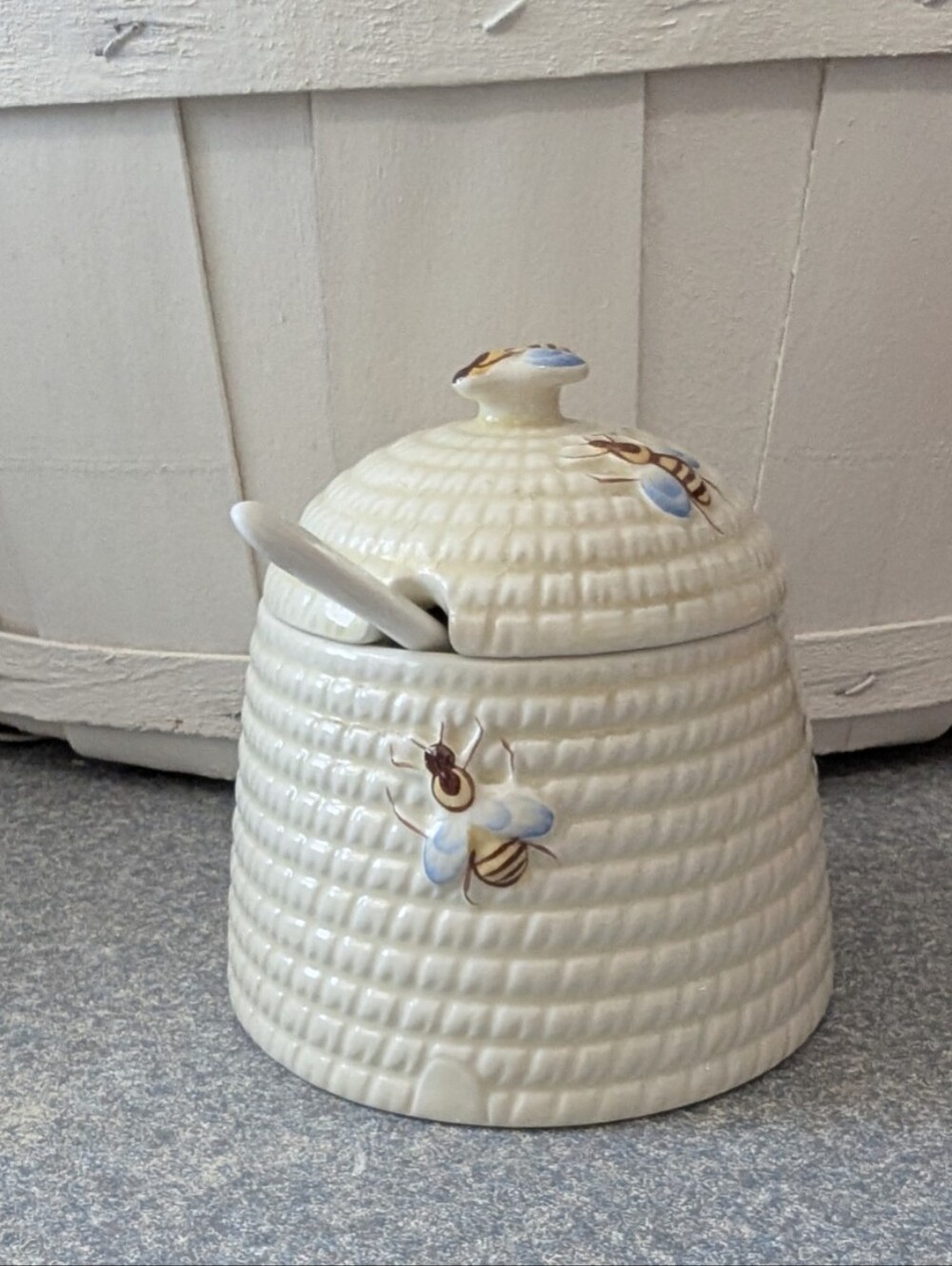 Vintage Beswick Ware Beehive Honey Pot, 1819